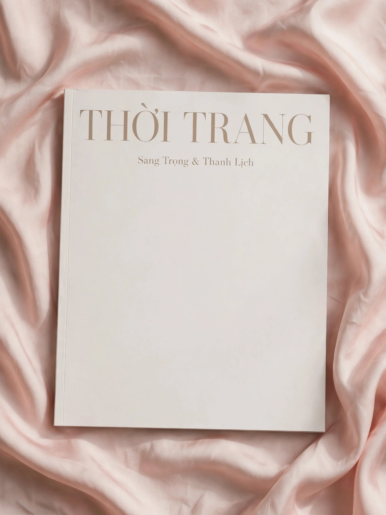 Ứng dụng font SVN-Ilyas việt hóa trên bìa tạp chí thời trang – font chữ serif mỏng thanh lịch